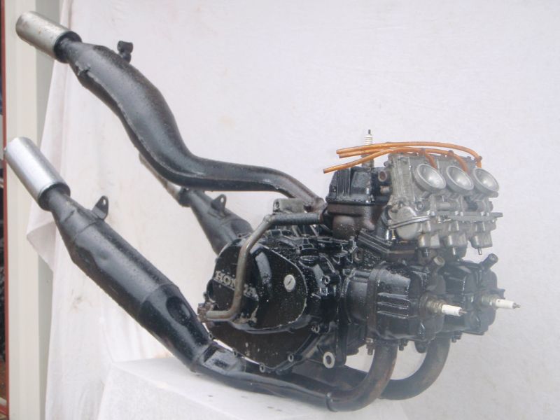 Datei:Motorcycles-Honda-MVX250F-Engine 01.JPG