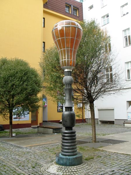 Datei:Lampa Edison Liberec (4).jpg